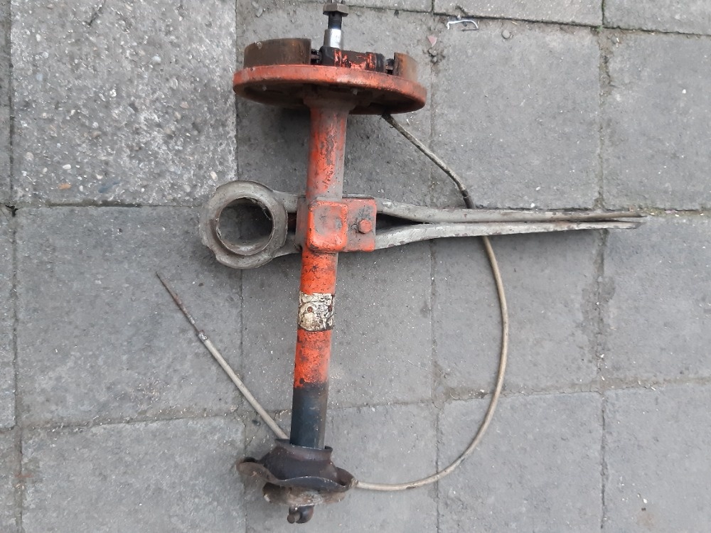 Škoda 100 -130 nd . převod ,náprava , aj .. - 9