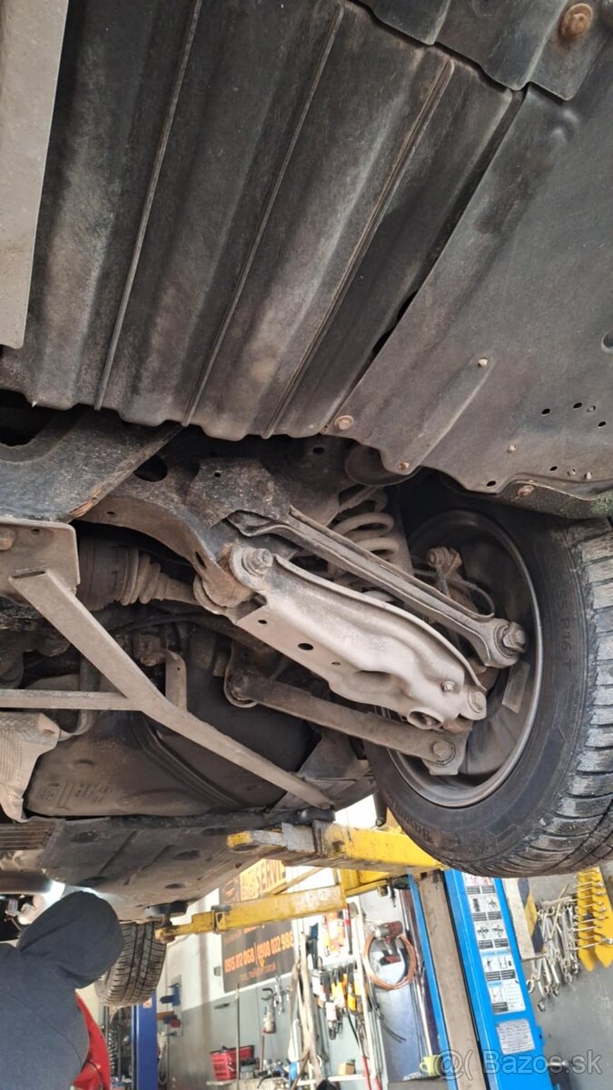 Predam bmw e91 320d 120kw rok 2005 - 9