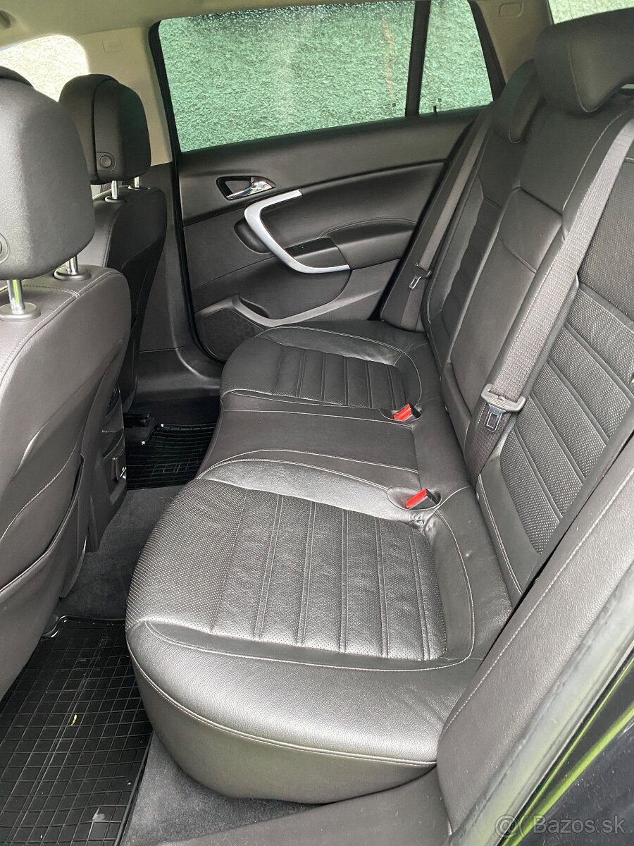 Opel Insignia Sports Tourer SW 2015 - 9