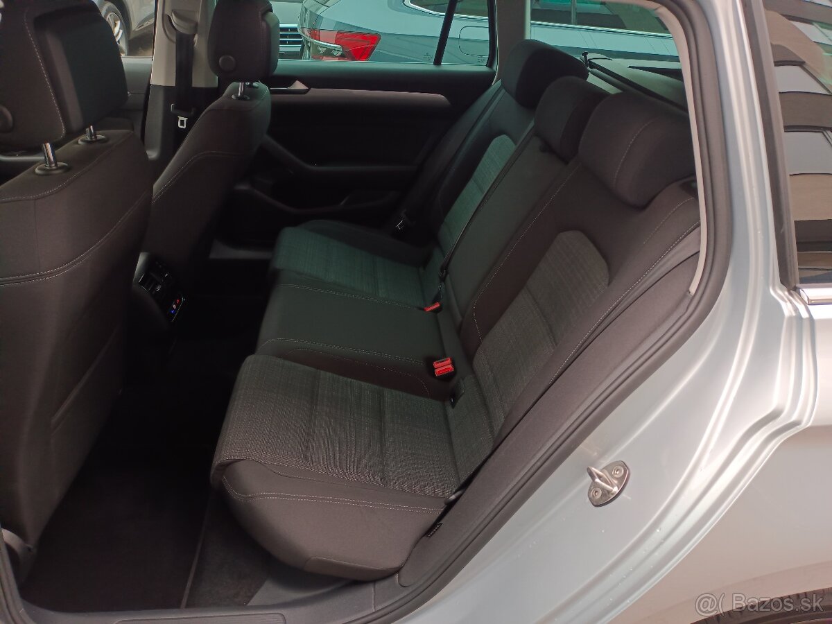 VW Passat B8 Variant 2.0TDI 110kW DSG - záruka Autodraft - 9