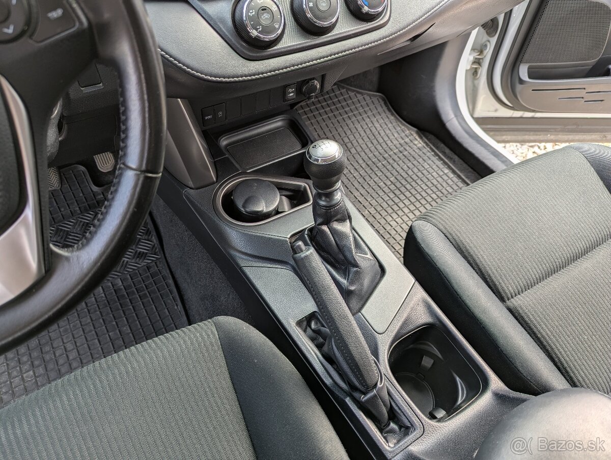 RAV4 2.0 l benzin 4x4 - 9