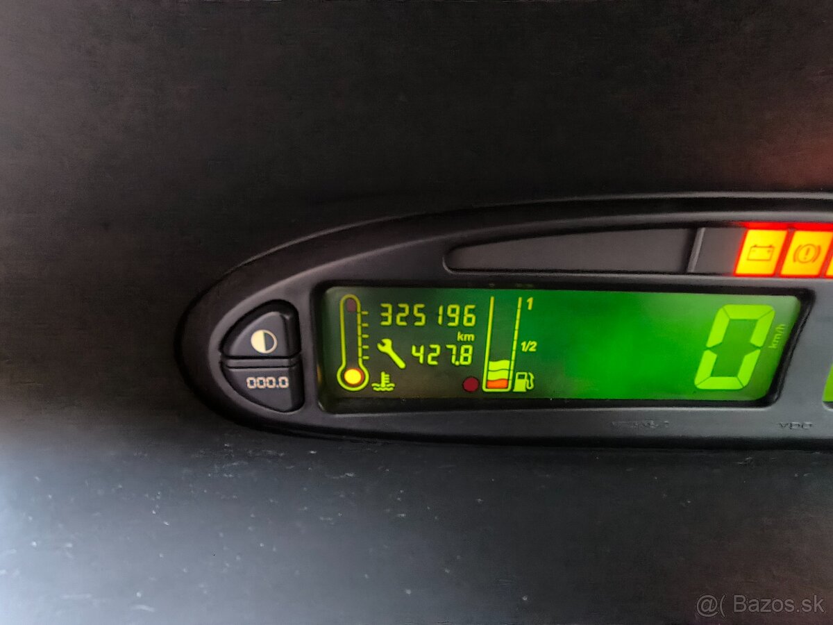 Citroen Xsara Picasso 2.0 HDI - 9