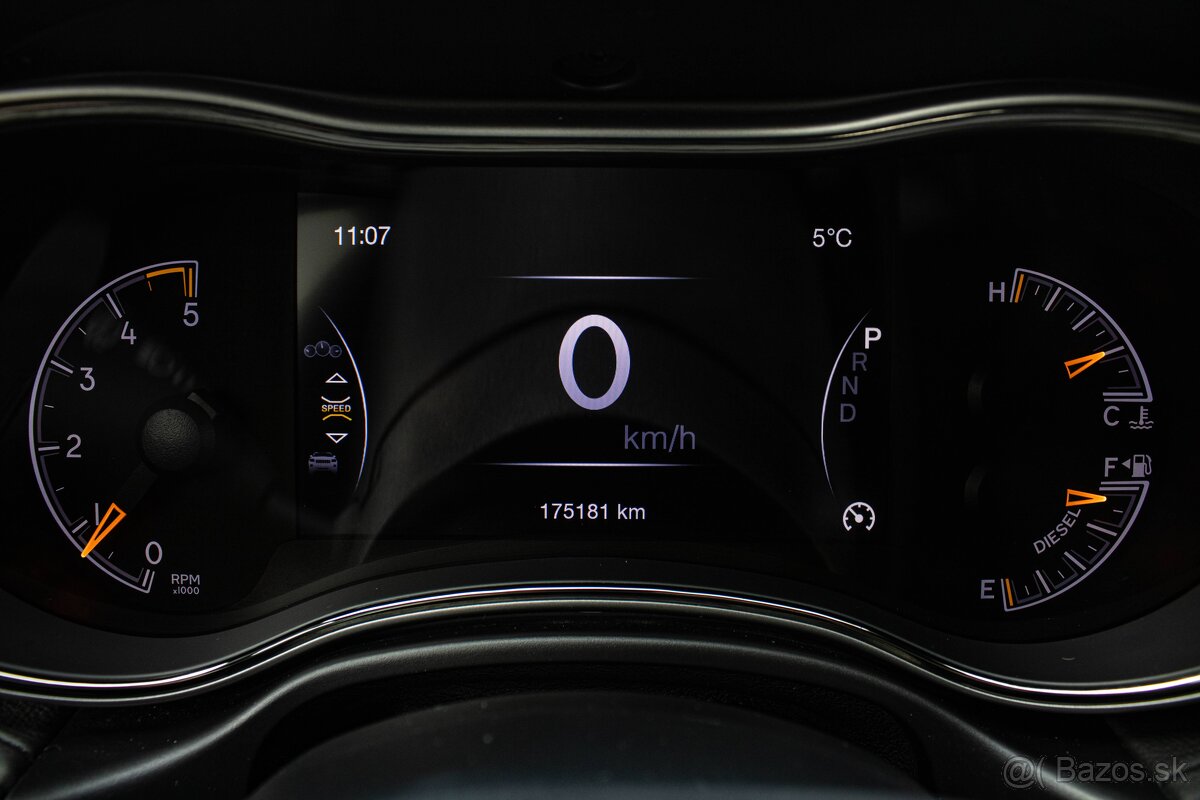 Jeep Grand Cherokee Night Eagle, Panorama, Odvetrávané sedač - 9