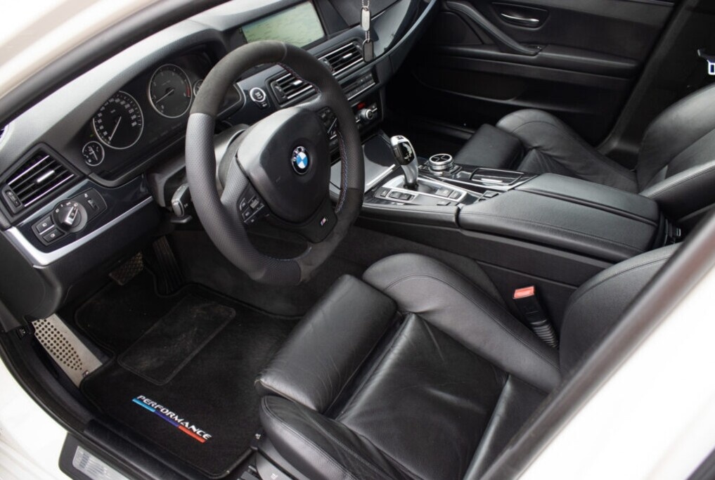 BMW 535d Touring z roku 2012 - 9