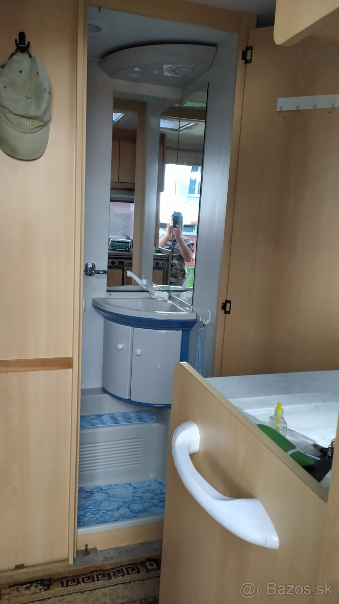 Predám karavan Burstner 420 - 9