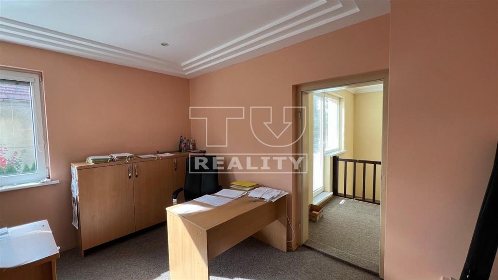 Budova v centre na prenájom, Martin - 9