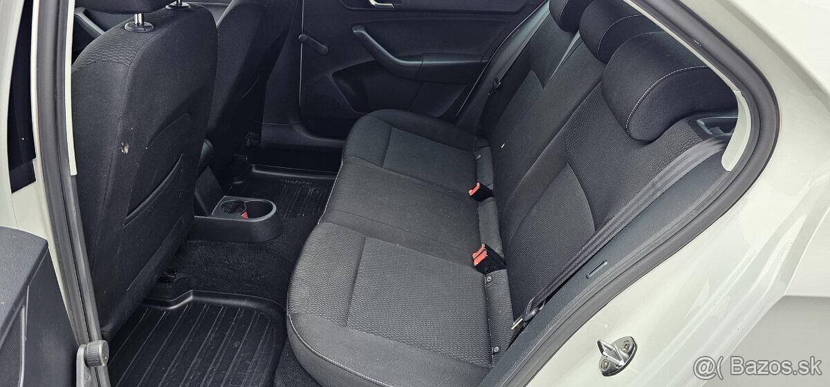 Škoda Rapid 1.2 TSI 2012 - 9
