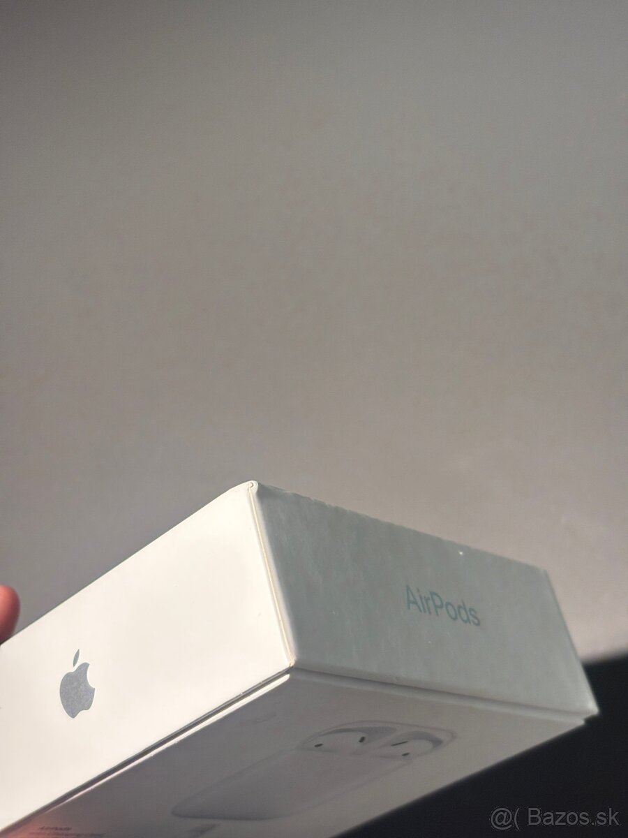 Apple Airpods 2. Generácia - 9