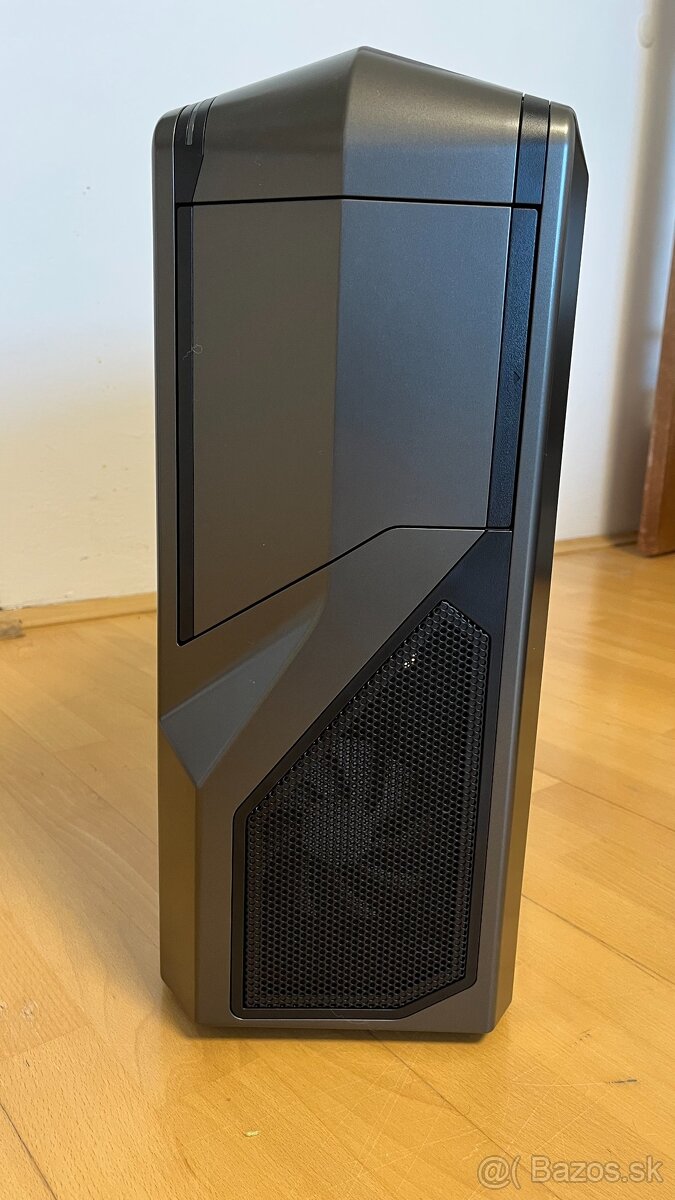 NZXT Phantom 410 - 9