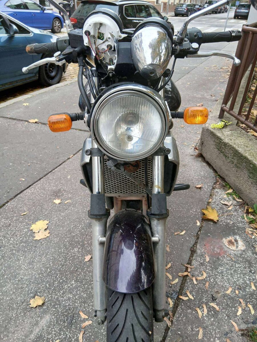 Kawasaki ER5 - 500 r.v. 2001 padnutá - REZERVOVANÁ - 9