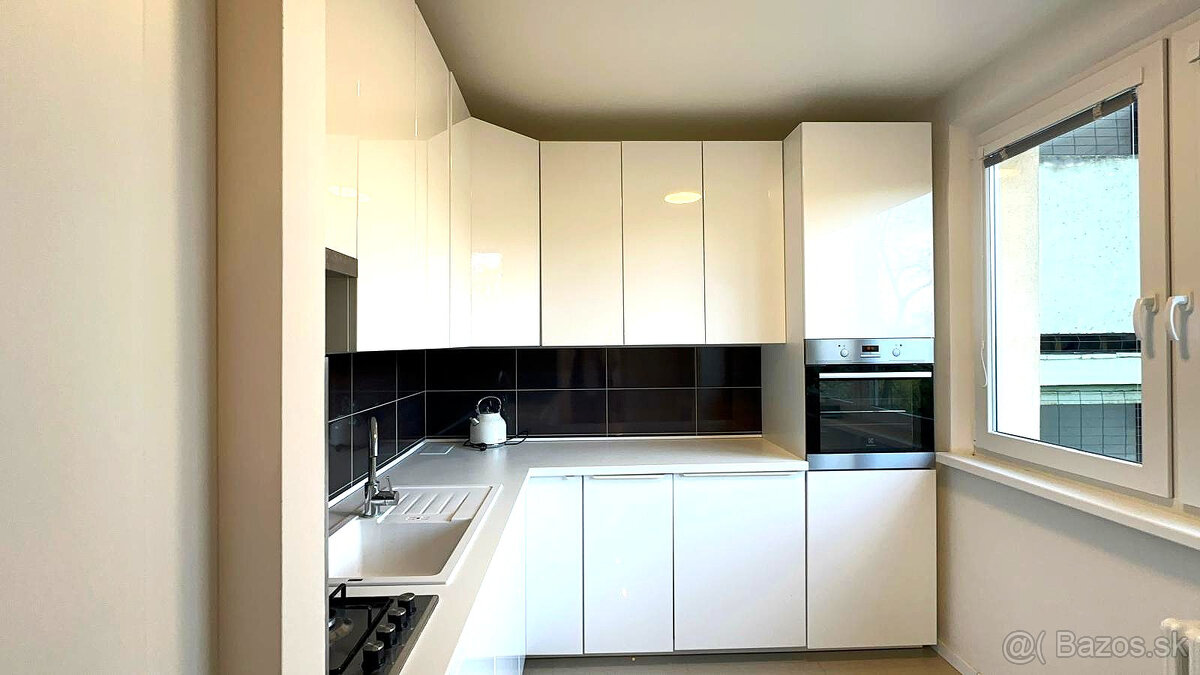 AFYREAL predaj 4izb Cabanova ul., kompletná rekonštrukcia, ú - 9