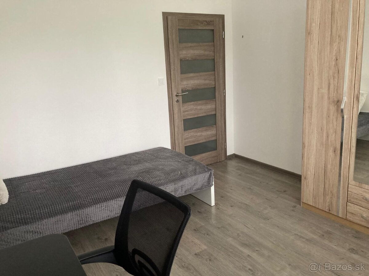 Na predaj priestranný 4 izb. byt v spodnej časti Klokočiny. - 9