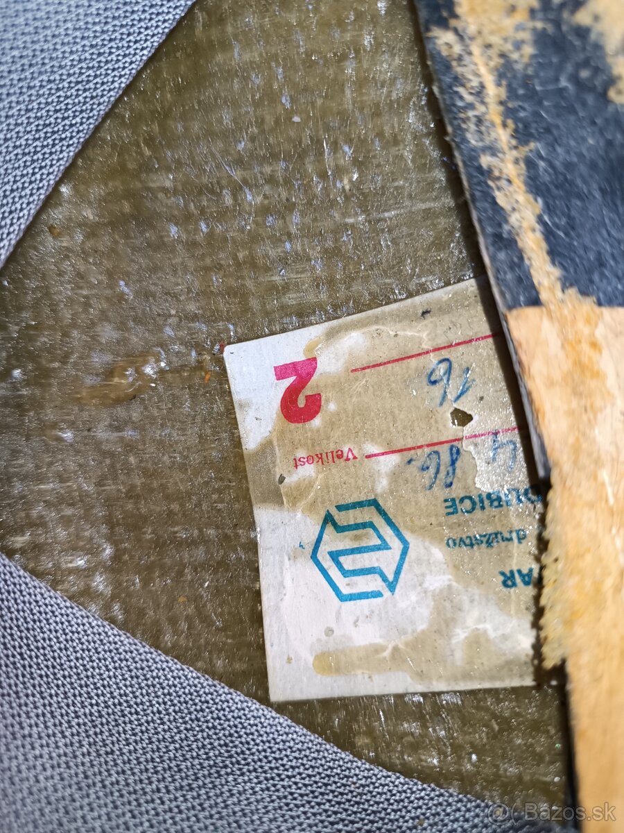 Stará přilba, helma - vojenská - 9