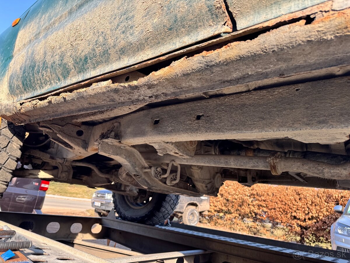 Toyota hilux 2.4td 66 kw - 9