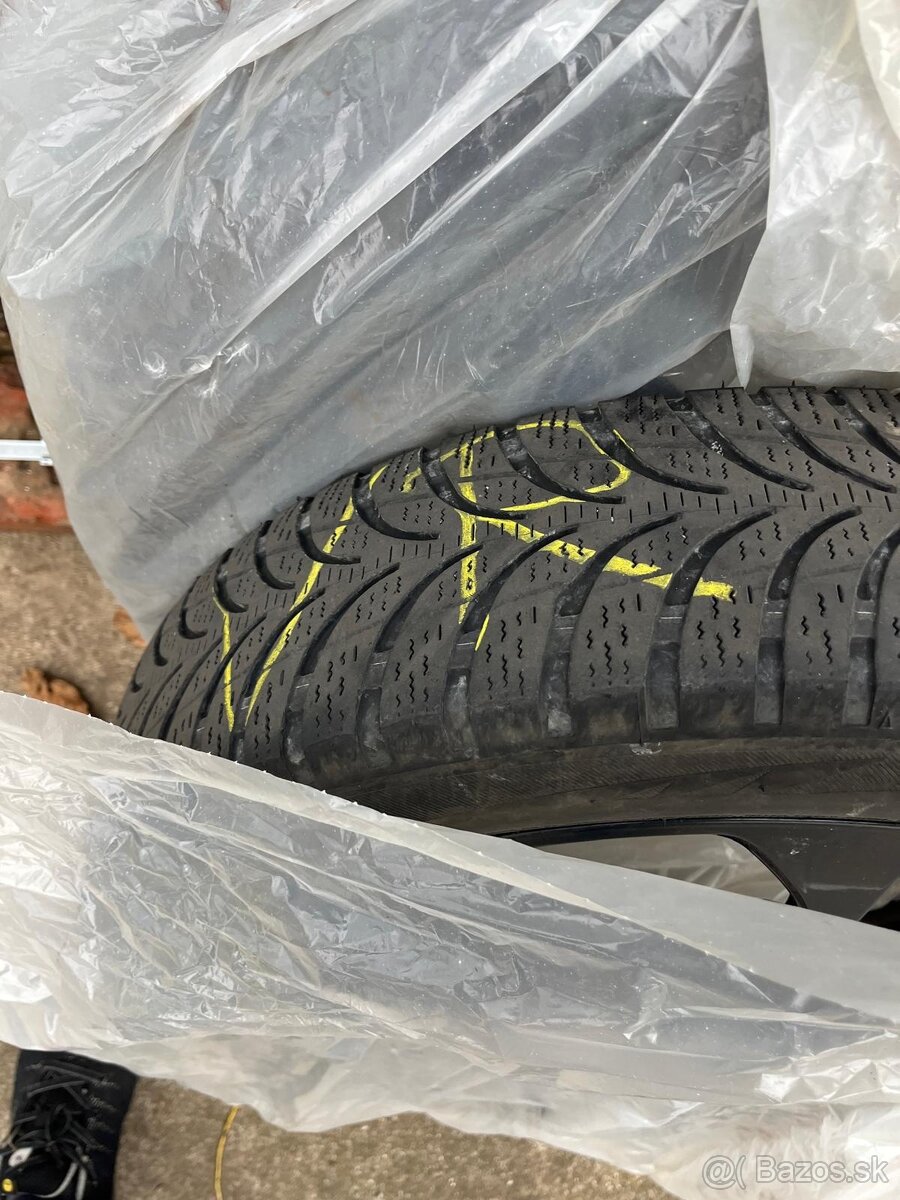 Komplet sada zimných pneumatík na originál BMW hliníkových - 9