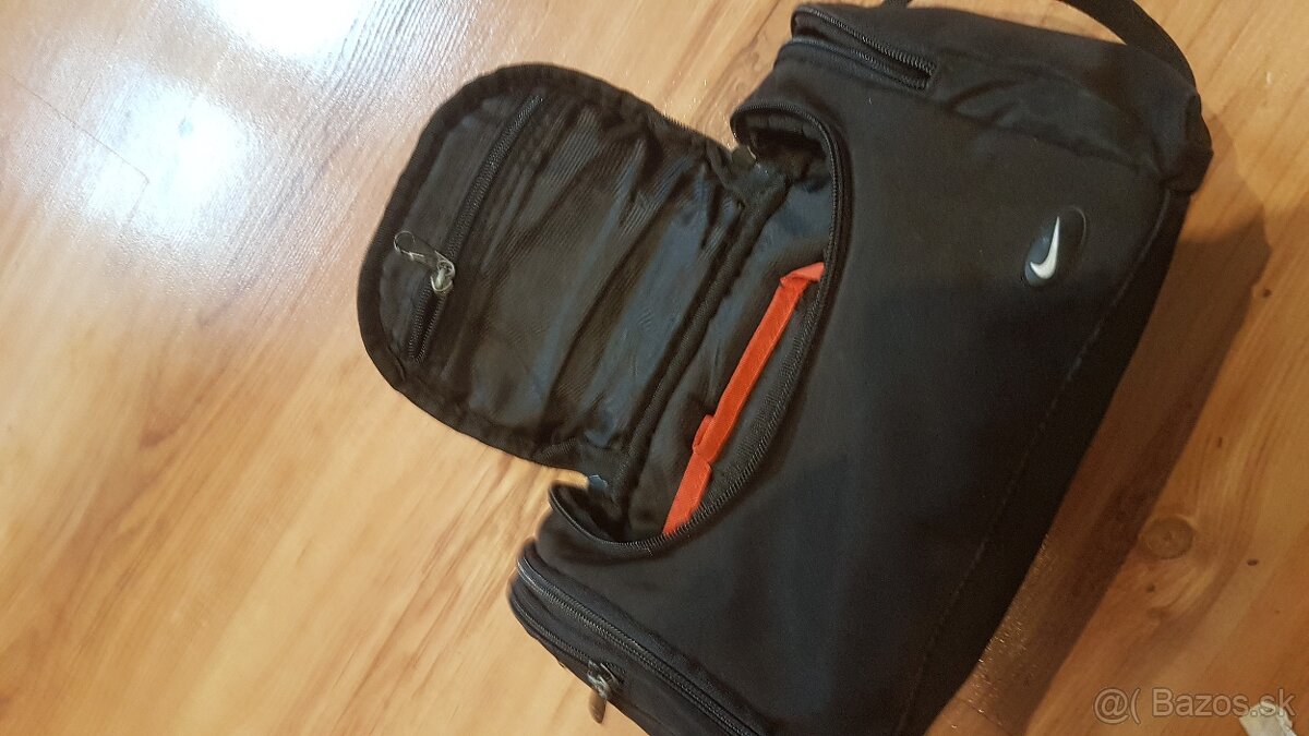 väčšia kozmetická taška/taštička zn Nike - 9