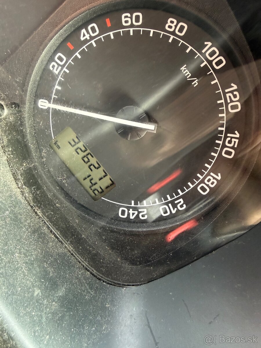 Škoda Octavia 1.6 - 9