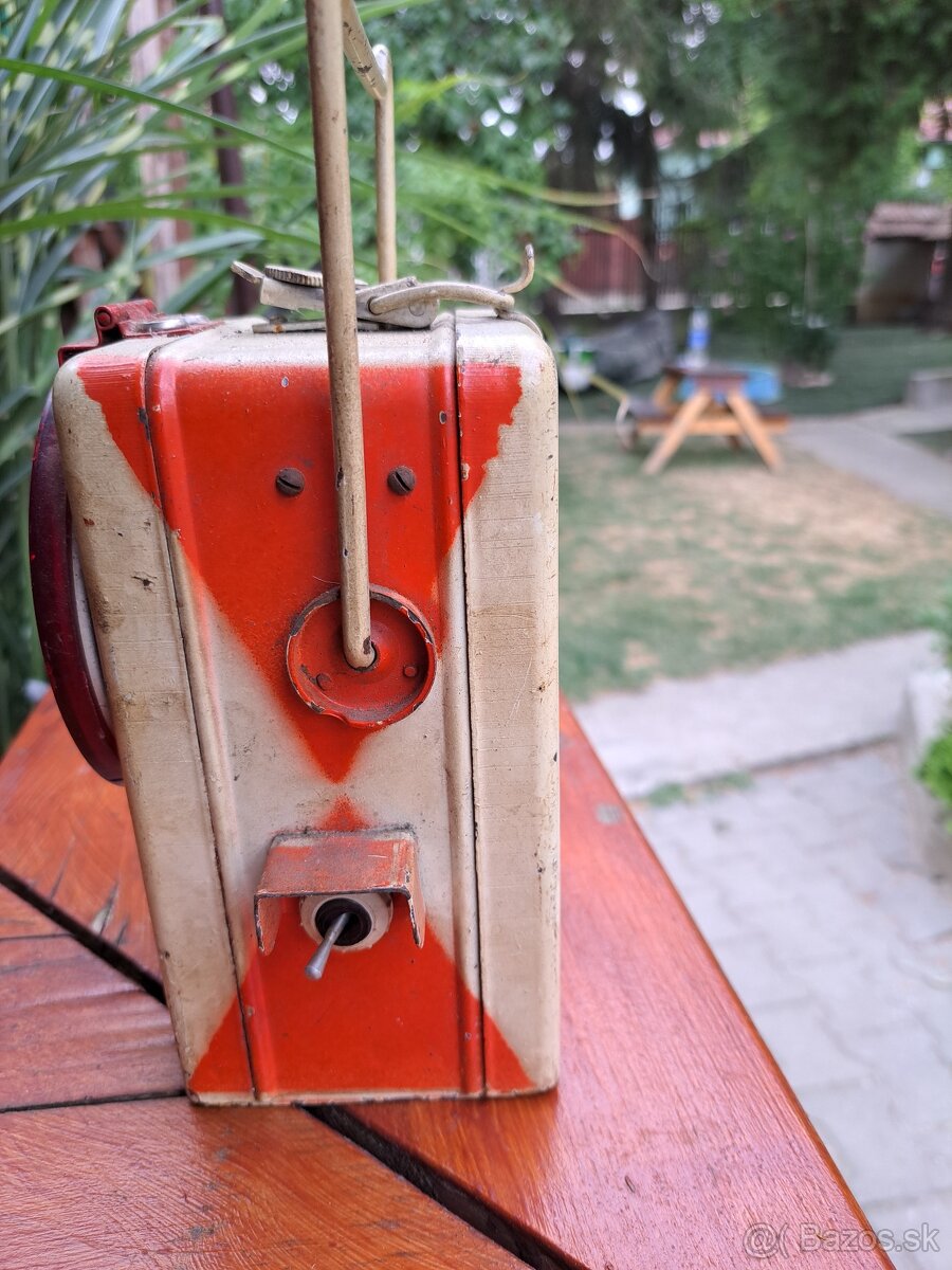 ŽELEZNIČIARSKA Lampa. - 9