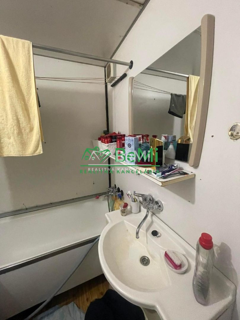 Predaj veľký 2 izbový byt ZNÍŽENÁ CENA - LEVICE (099-112-M - 9