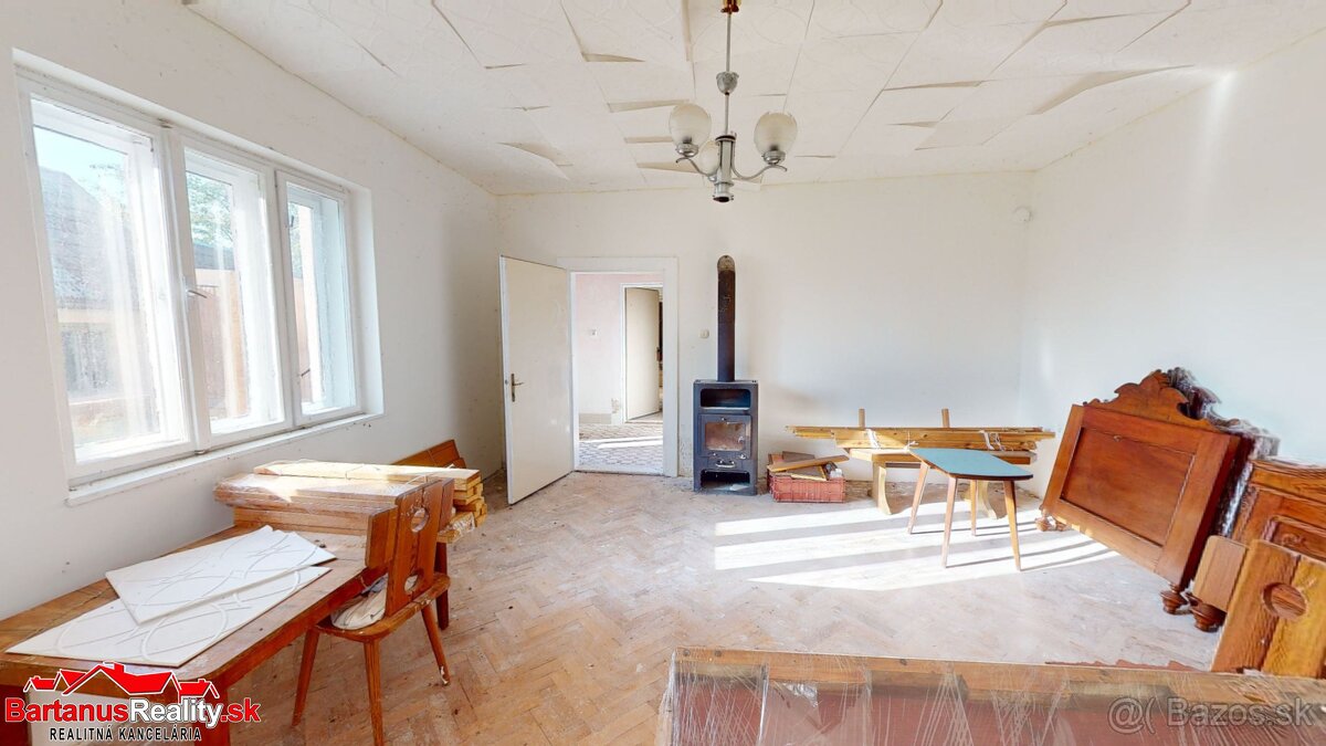 BartanusReality - Na predaj starší rodinný dom s veľkým poze - 9