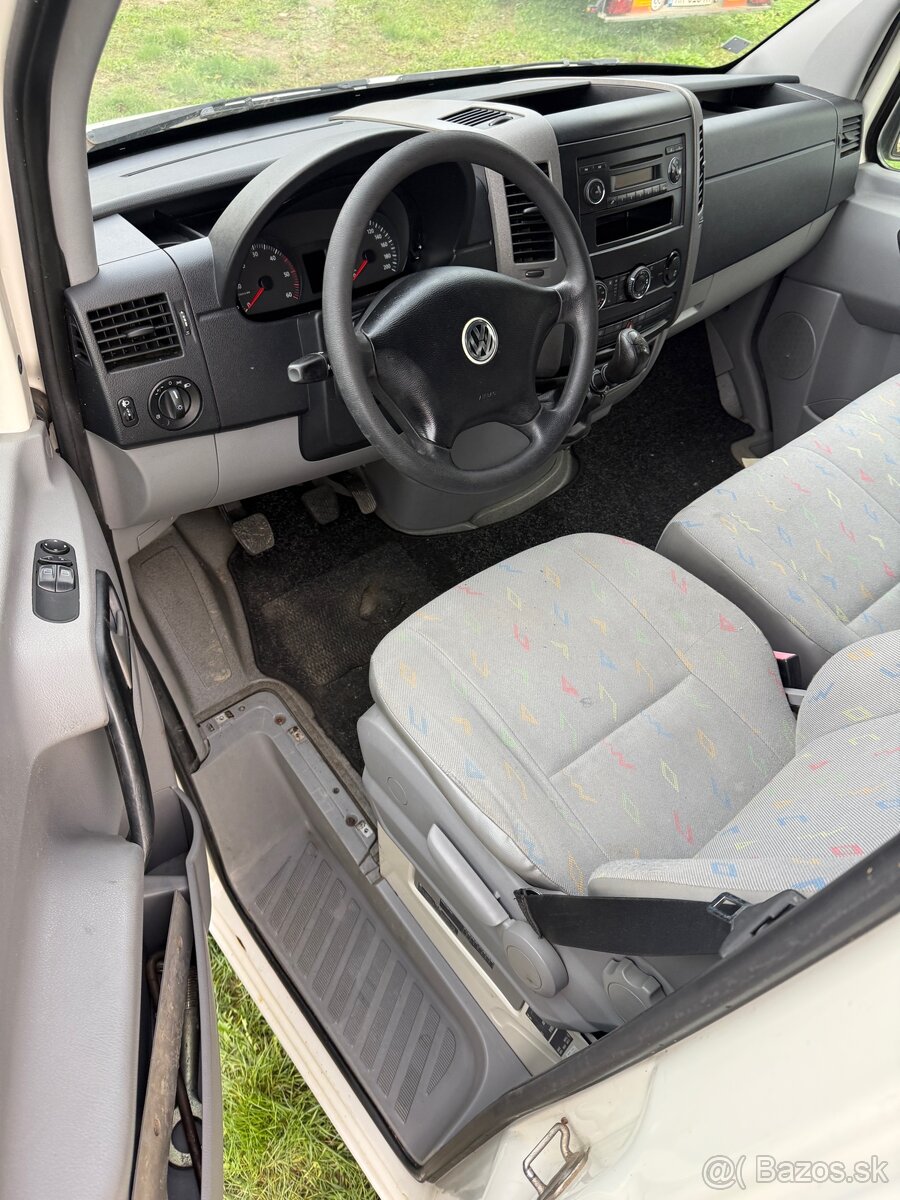 Crafter 2,5 TDi 80kw 100tis km - 9