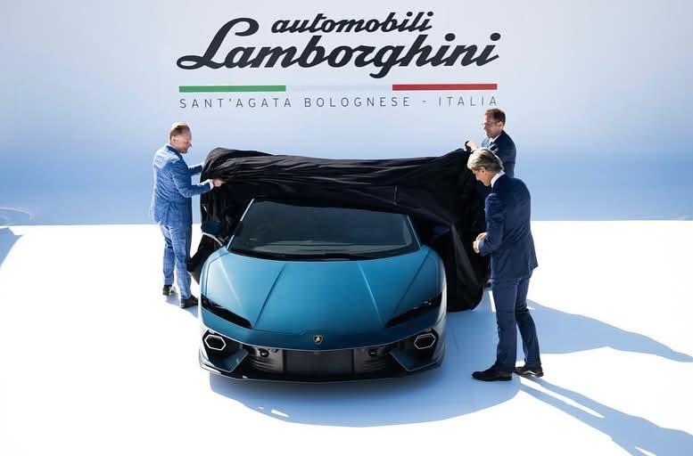 Lamborghini Temerario Blu | MR Collection 1/18 - 9