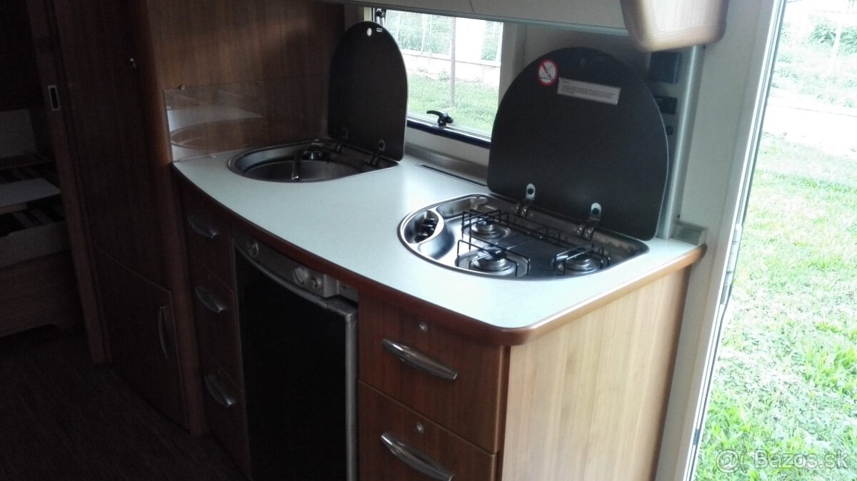 Karavan Fendt Platin 590 - 9