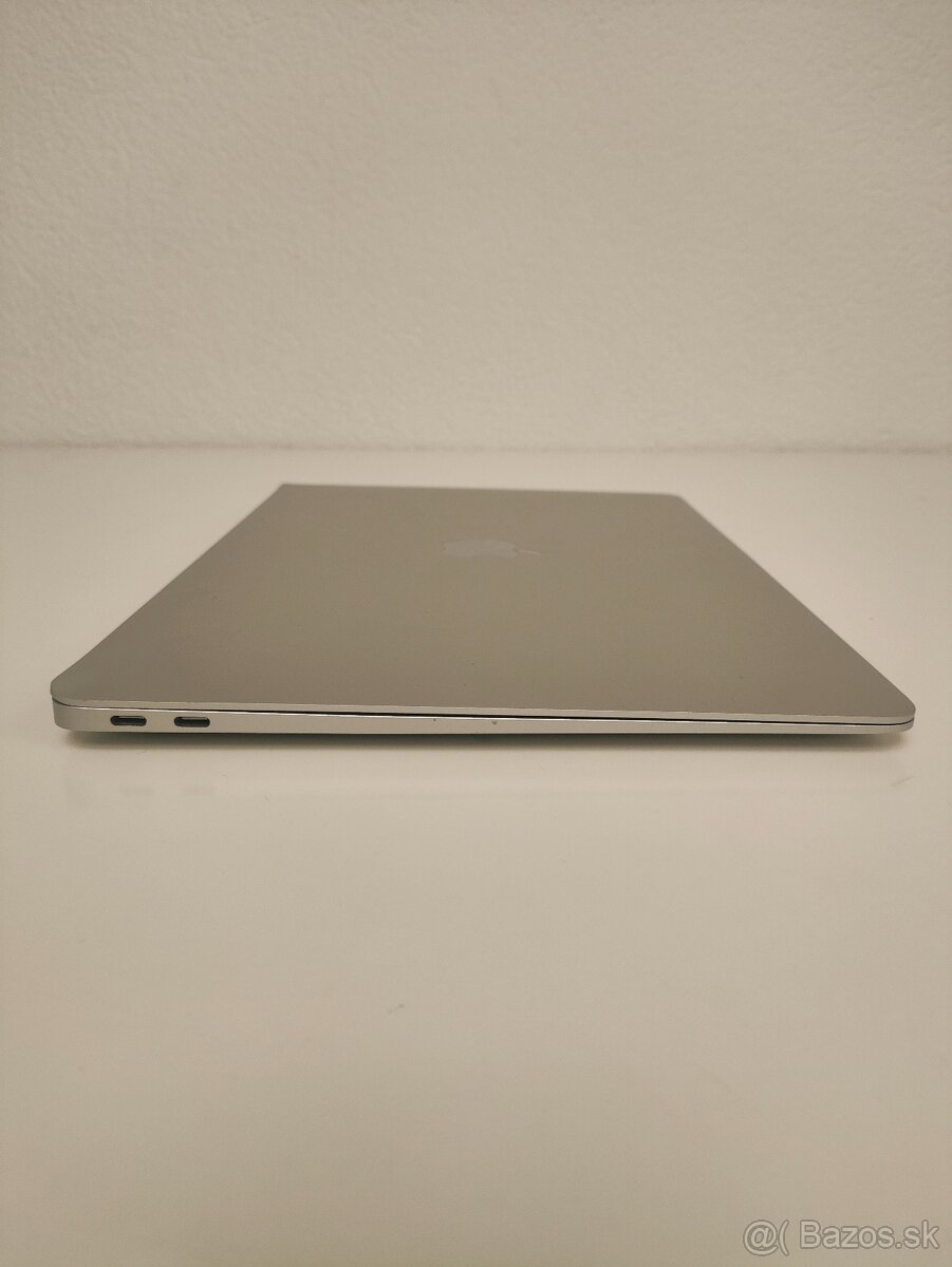 MacBook Air 2020 M1 | 8GB • 256GB - 9