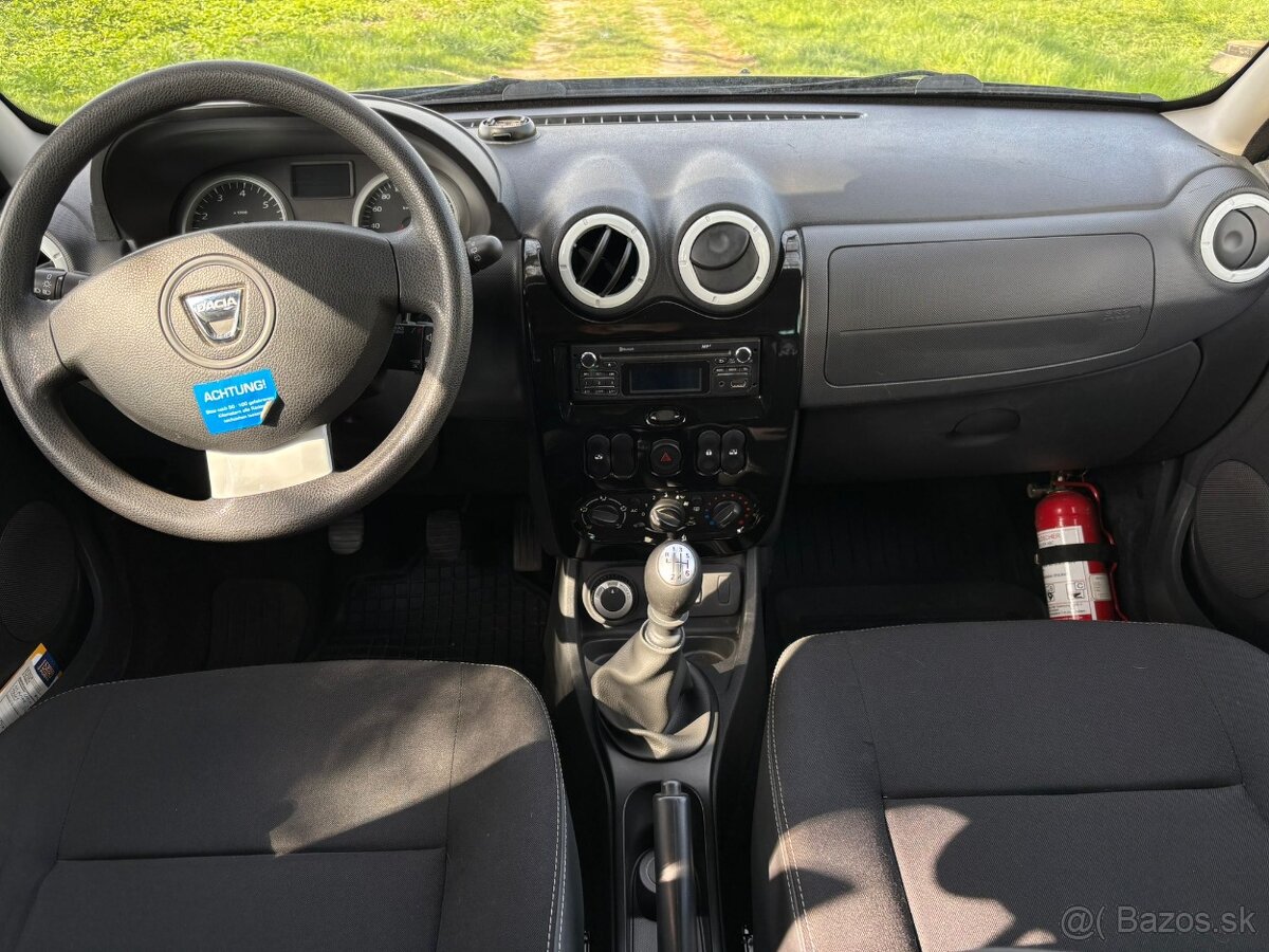 DACIA DUSTER 1.6 BENZÍN 4X4 - 9