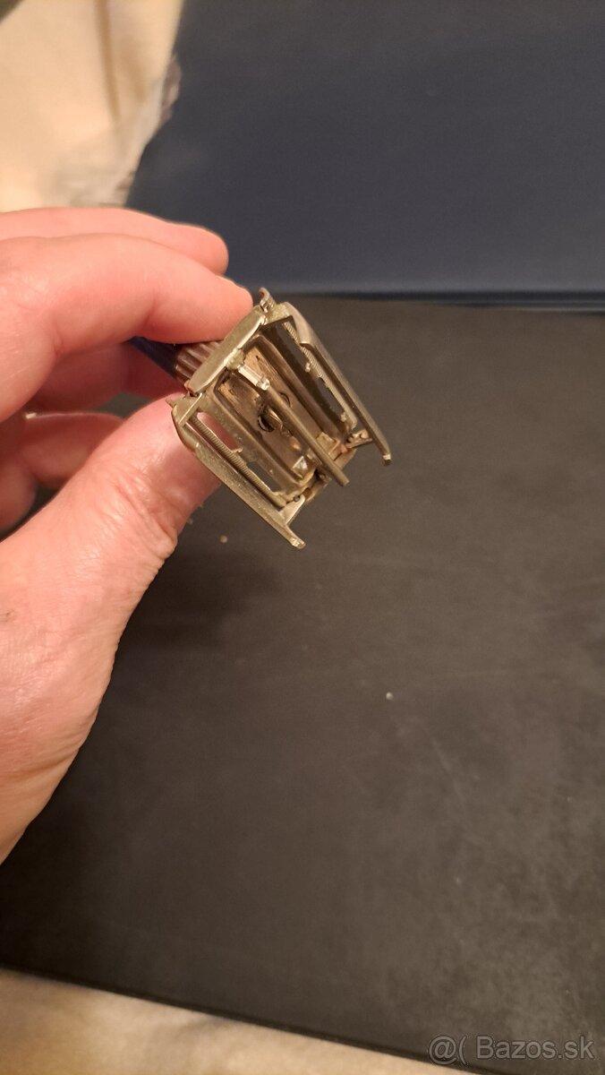 H O L I A C E Strojčeky. - 9