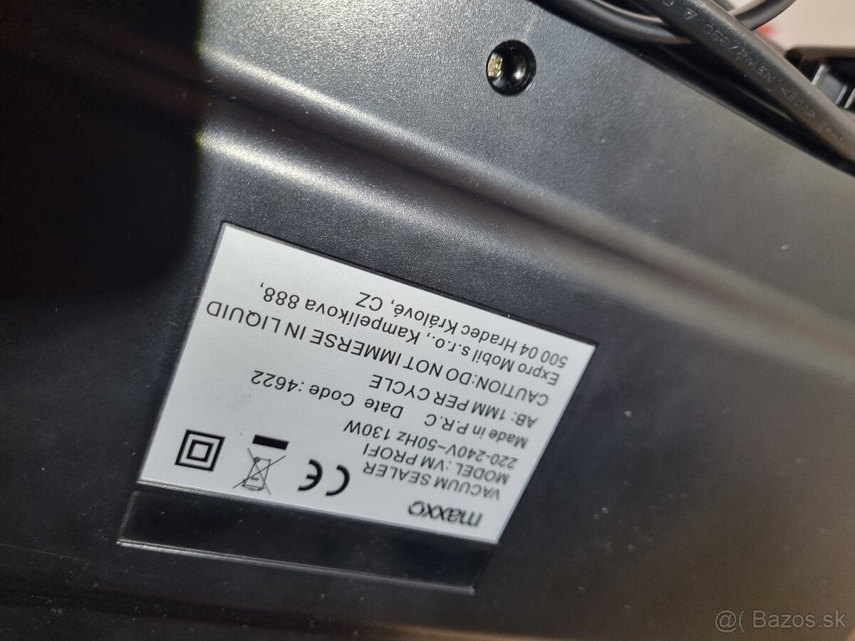 Vákuová balička potravín Maxxo VM Profi NEFUNKCNA - 9