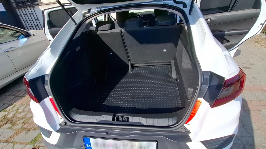 Renault Arkana, záruka a predpl. servis do 2028, 1.maj. - 9