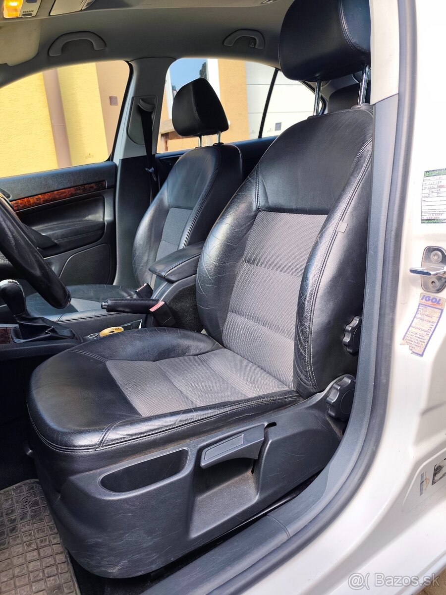 Škoda Octavia 2.0 TDI Elegance - 9