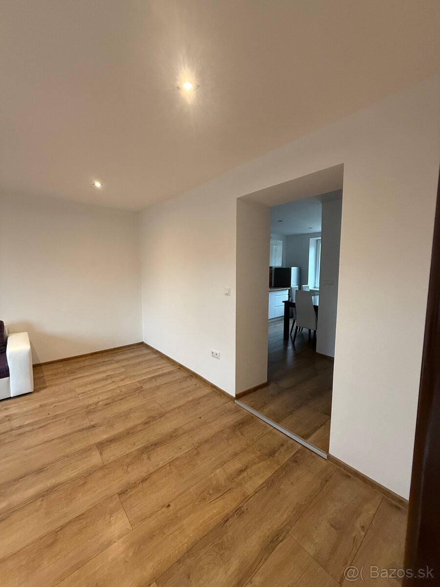 Prenájom 2 izbového bytu, Martin - Centrum - 9