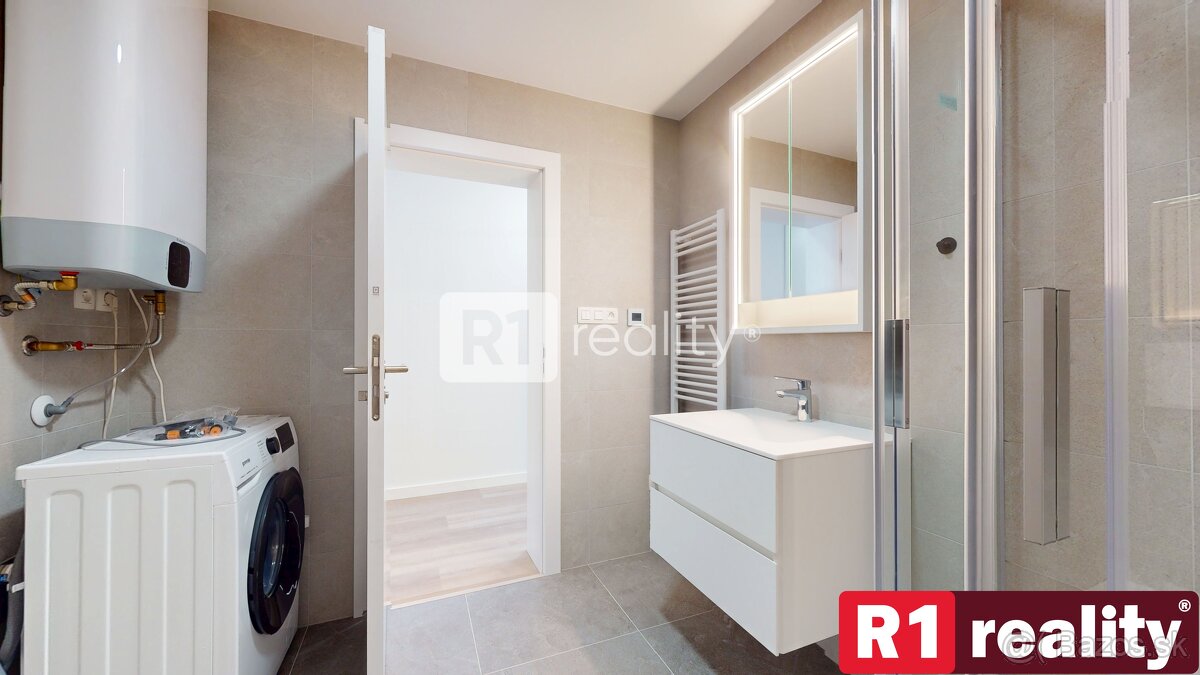 Jedinečný 2 izbový byt 53,2 m2 +2 x balkón, parking, Piešťan - 9