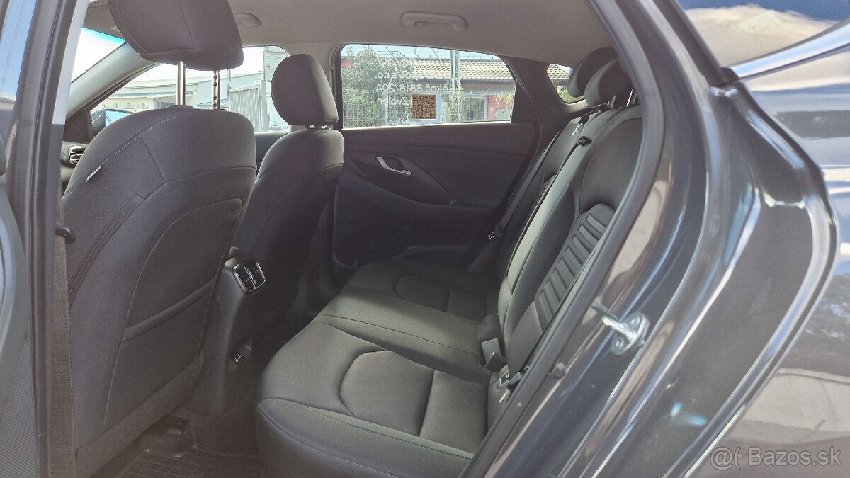 i30 Fastback 1,5 TGDi MHEV 103 kW 7DCT FAMILY - 9