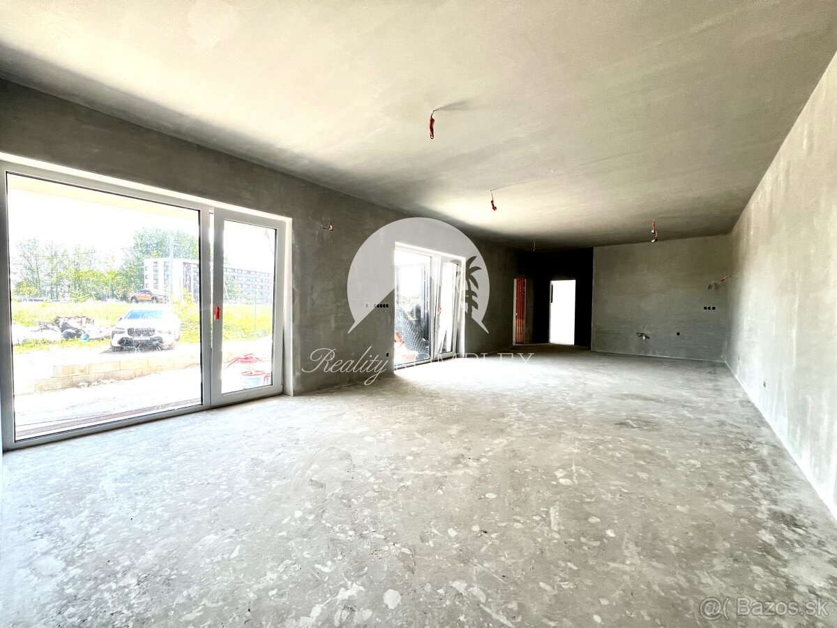 Reality KOMPLEX s.r.o. ponúka na PREDAJ 3 izbový dvojdom-NOV - 9