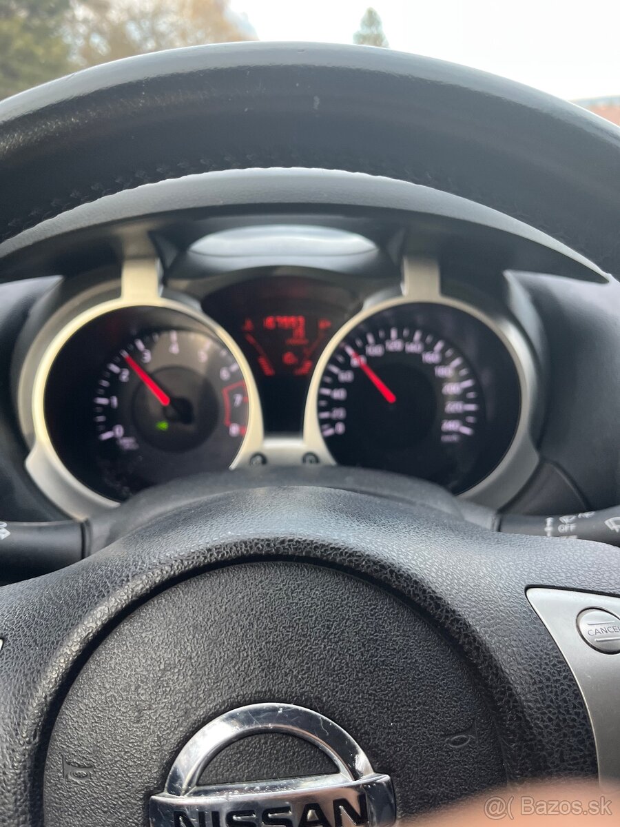 Nissan Juke 1.6 - 9