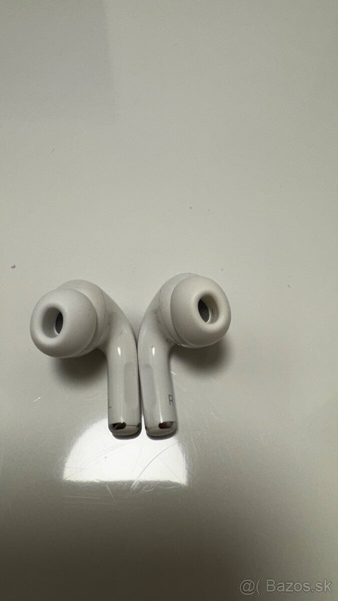 AirPods Pro 1. gen – s bezdrôtovým nabíjaním - 9