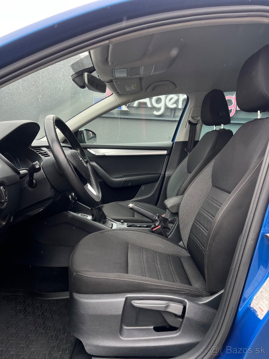 ŠKODA OCTAVIA 1.5 TSI FACELIFT TOP STAV - 9