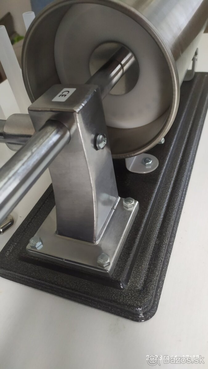 Plnička na klobásy-narážačka - 9