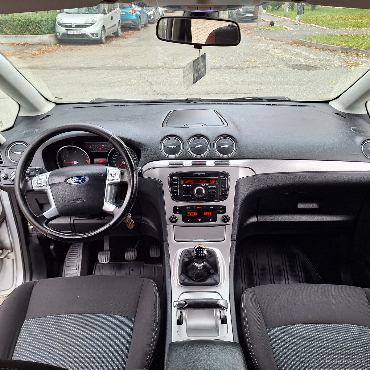 Ford Galaxy 2.0 TDCi DPF 7 MIESTNE - AJ NA SPLÁTKY - 9