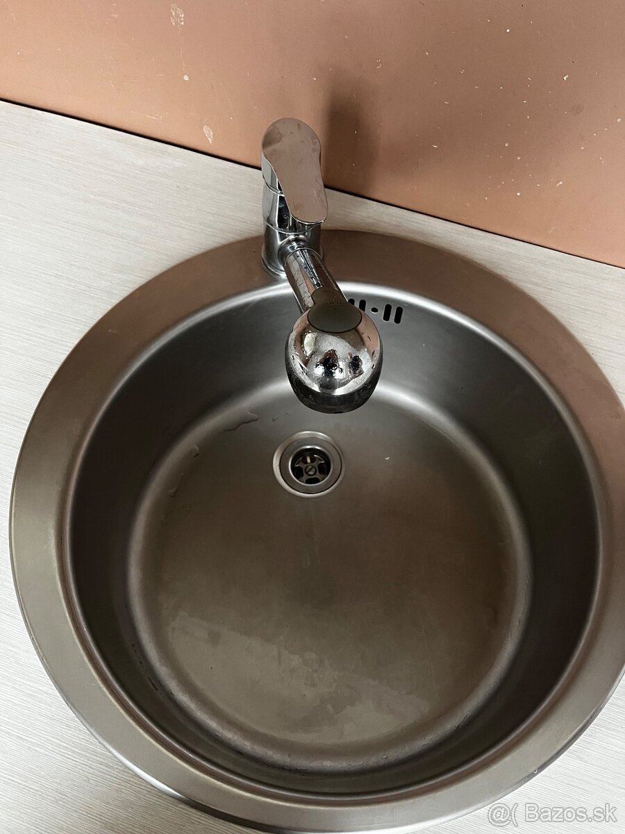 Predám kuchynskú linku - 9