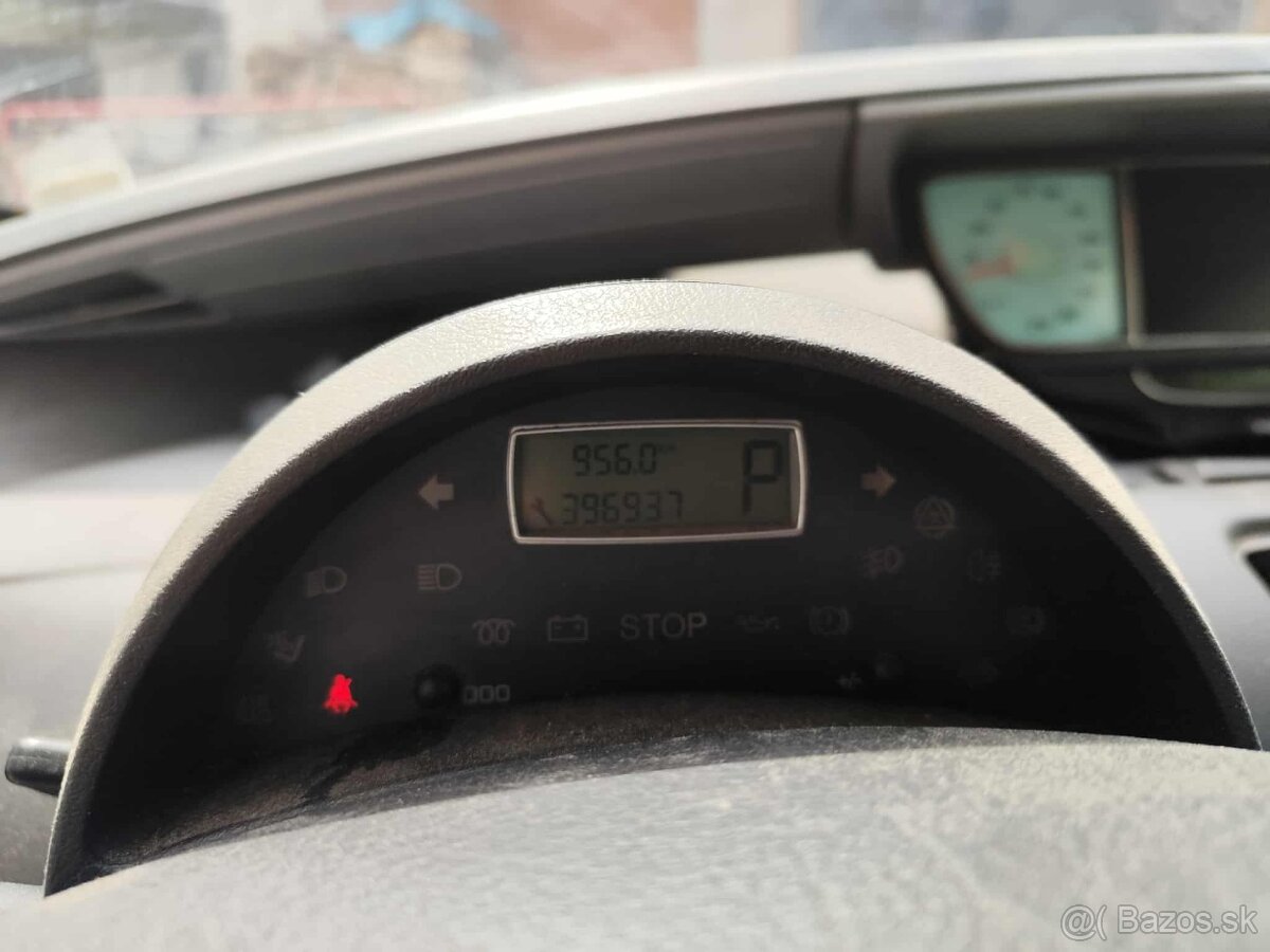 Rozpredám Peugeot 807 - 9