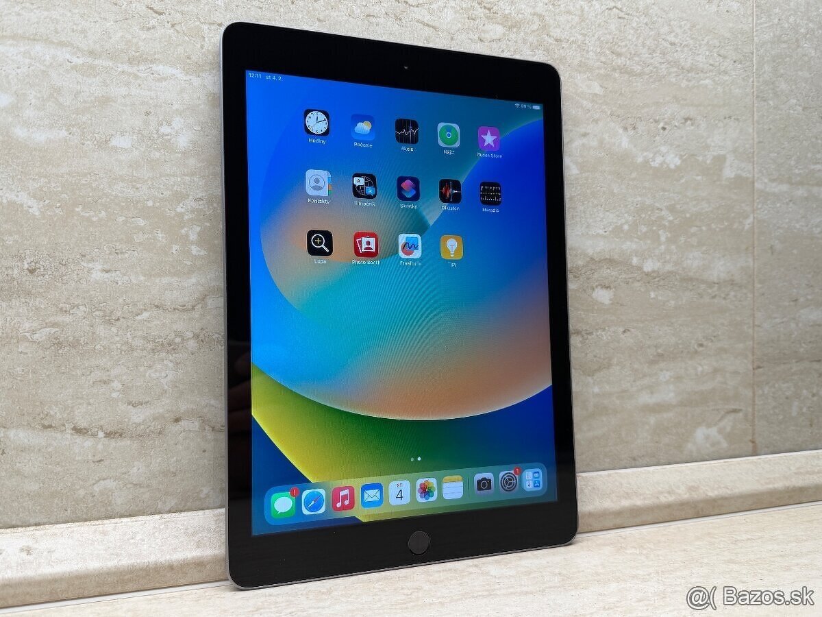 Apple iPad 5 32GB Wi-Fi, Space Gray - 9