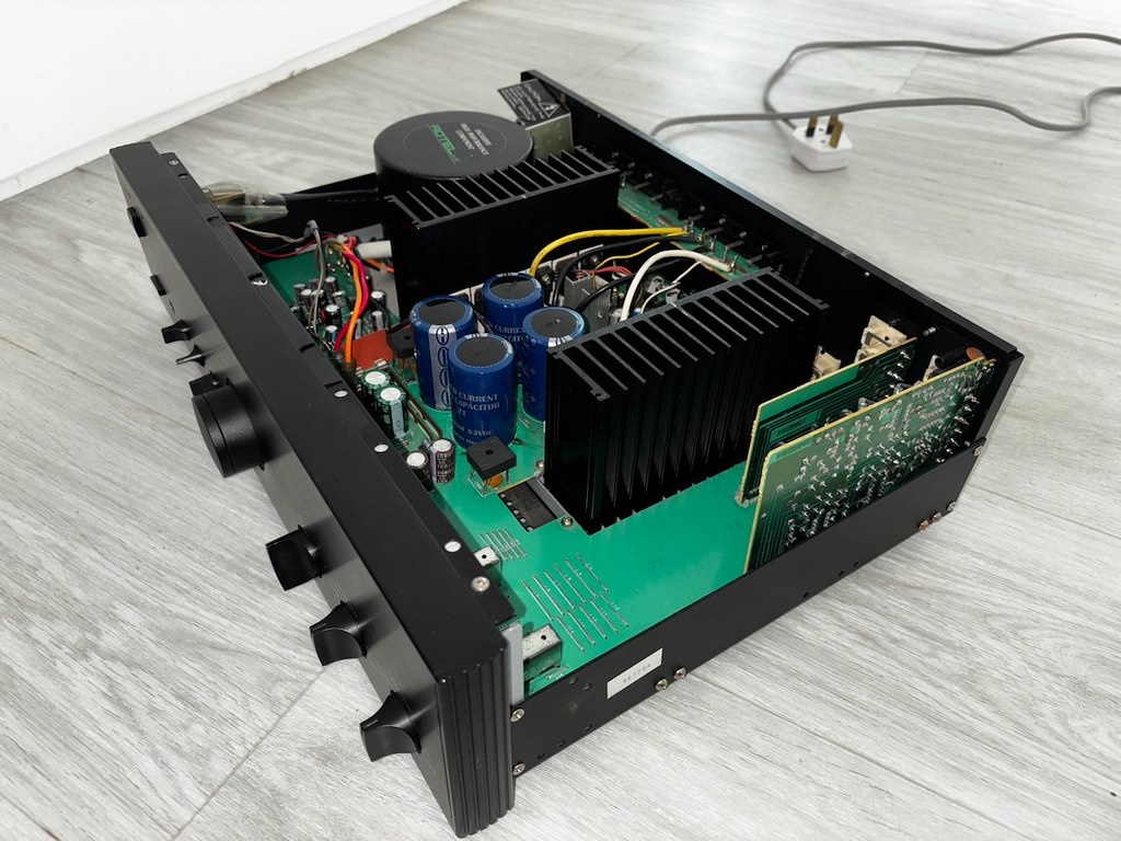 ROTEL RA 980BX - 9