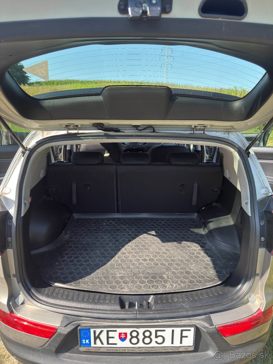 Kia Sportage 1.7 CRDi 2WD EX - 9