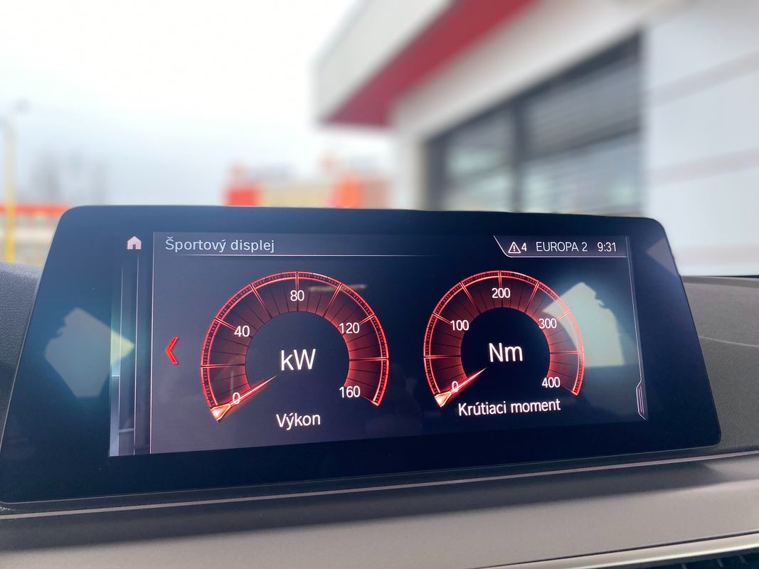 BMW 520D xDrive 140kW Touring AT/8 - 9