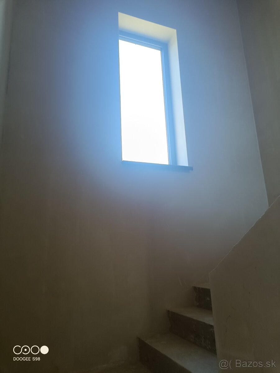 Pomocník na stavbu - 9