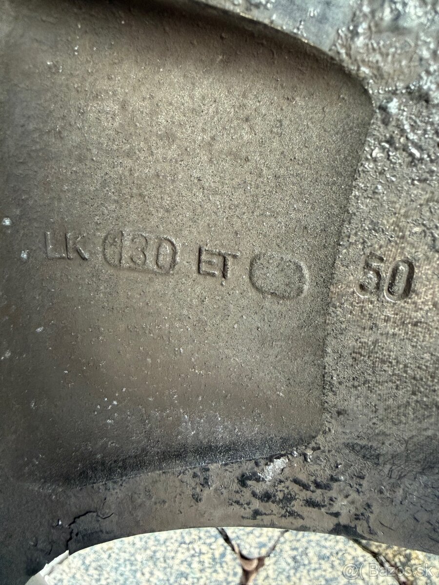 Zimné pneumatiky 295/40 r20 - 9